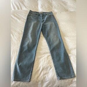 Madewell Classic Straight Jeans Light Wash | High Rise | Size 28.